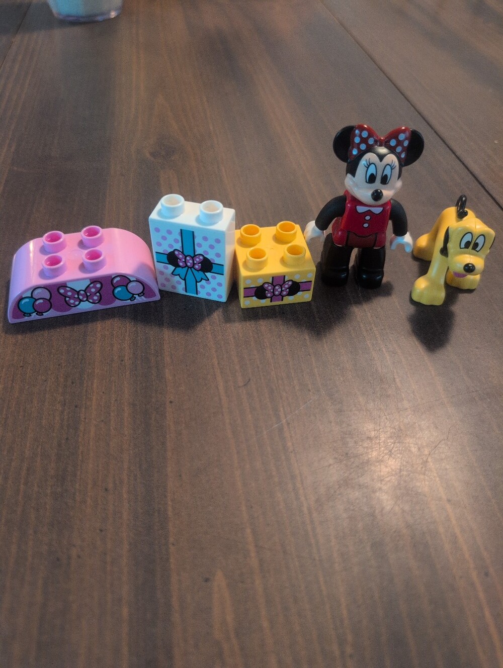 Lego Duplo Minnie Mouse Figures And Blocks
